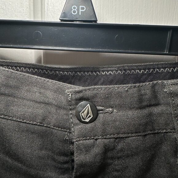 Volcom Shorts - Picture 4 of 5